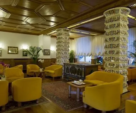 酒店 Concordia Parc 科尔蒂纳丹佩佐